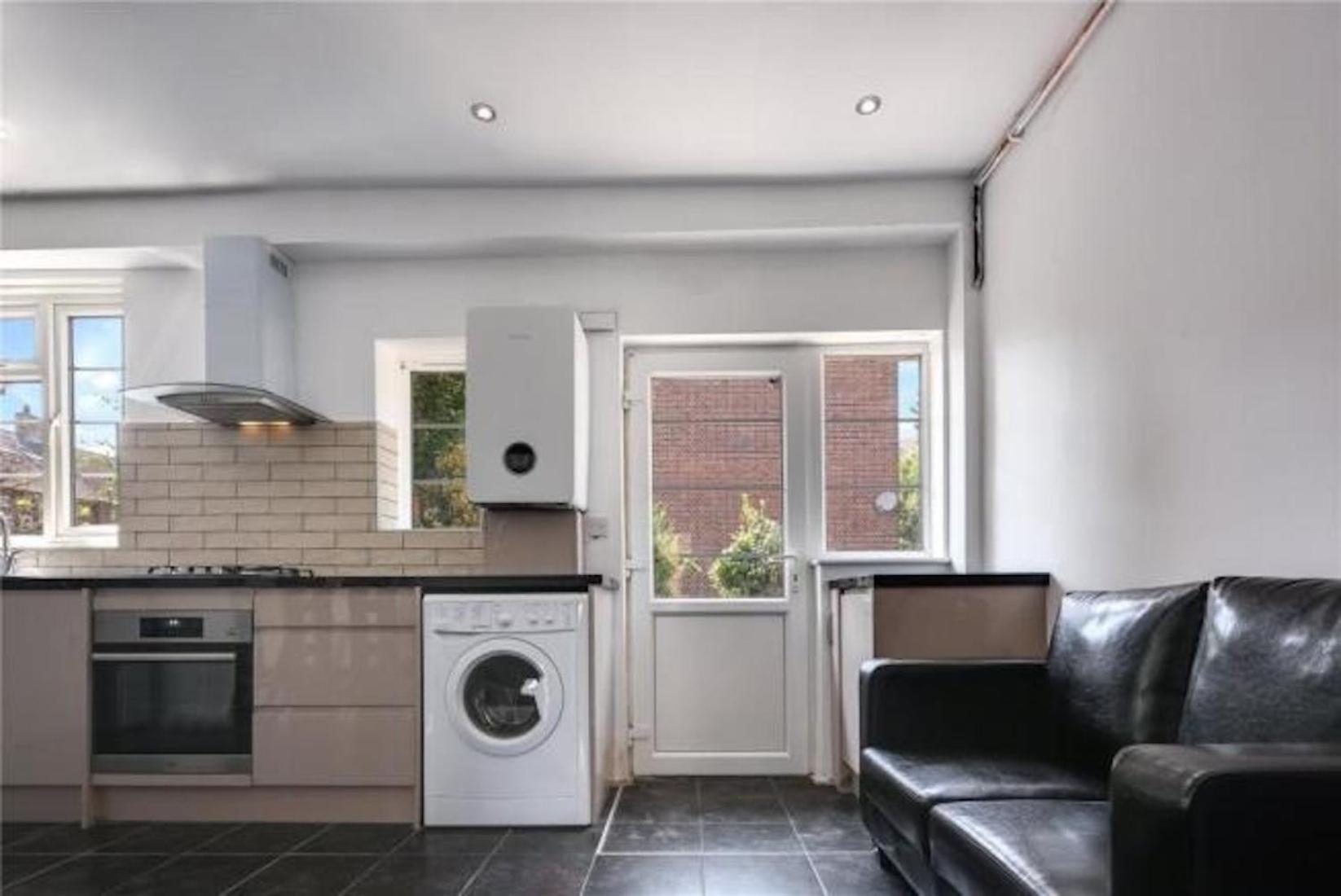 Maison d'hôtes In Guest - Limehouse Townhomes Modern Spacious Serviced En-suite With A Garden View